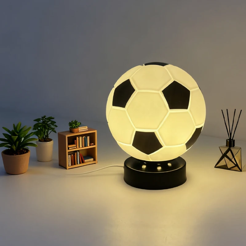 Lampada da Tavolo LED a Forma di Pallone da Calcio, Regalo Creativo di Alta Gamma, Ornamento da Scrivania per Bambini, Ragazzi e Ragazze, Decorazione per Compleanno