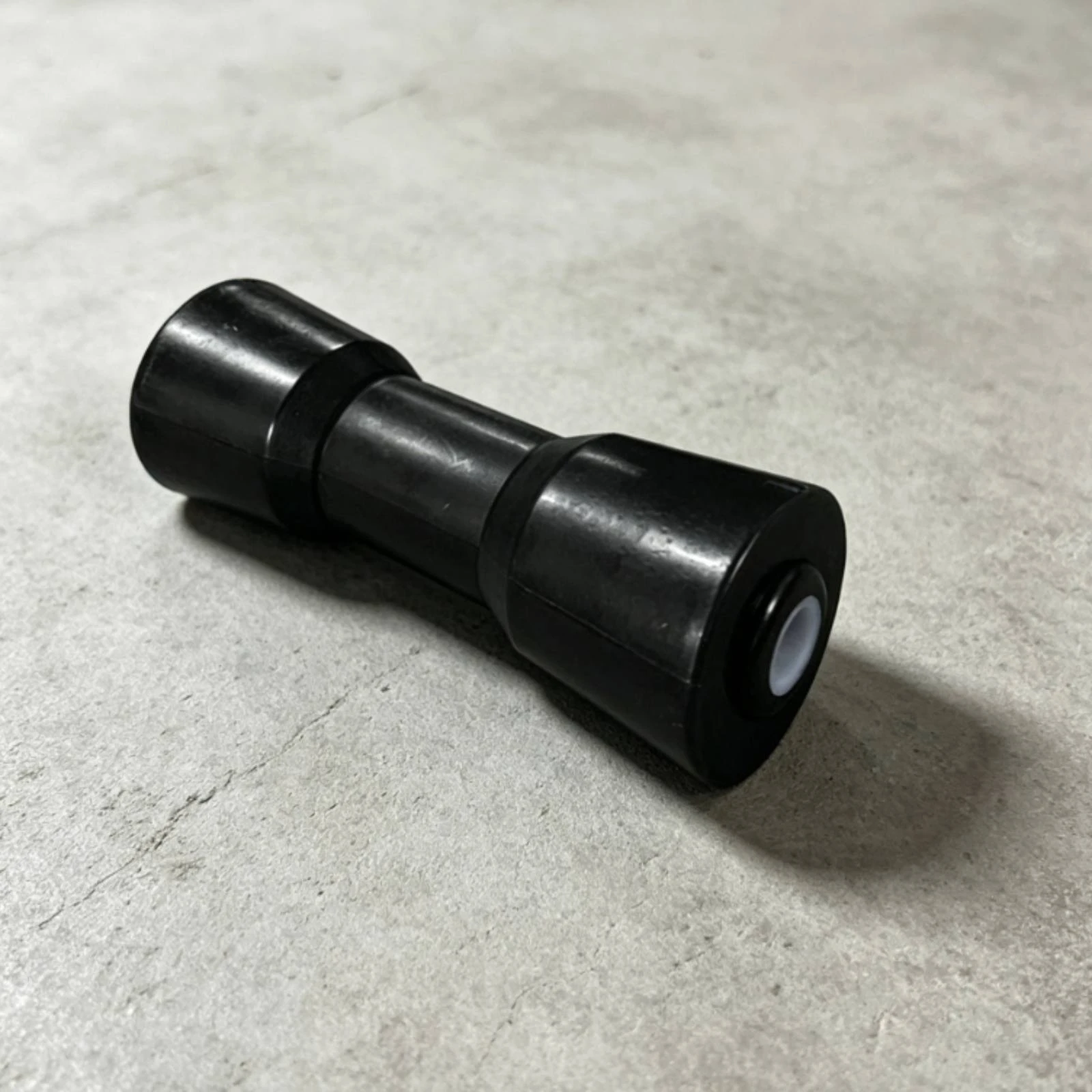 Rullo per chiglia in plastica con estremità coniche, attrezzatura nautica, foro passante da 16 mm
