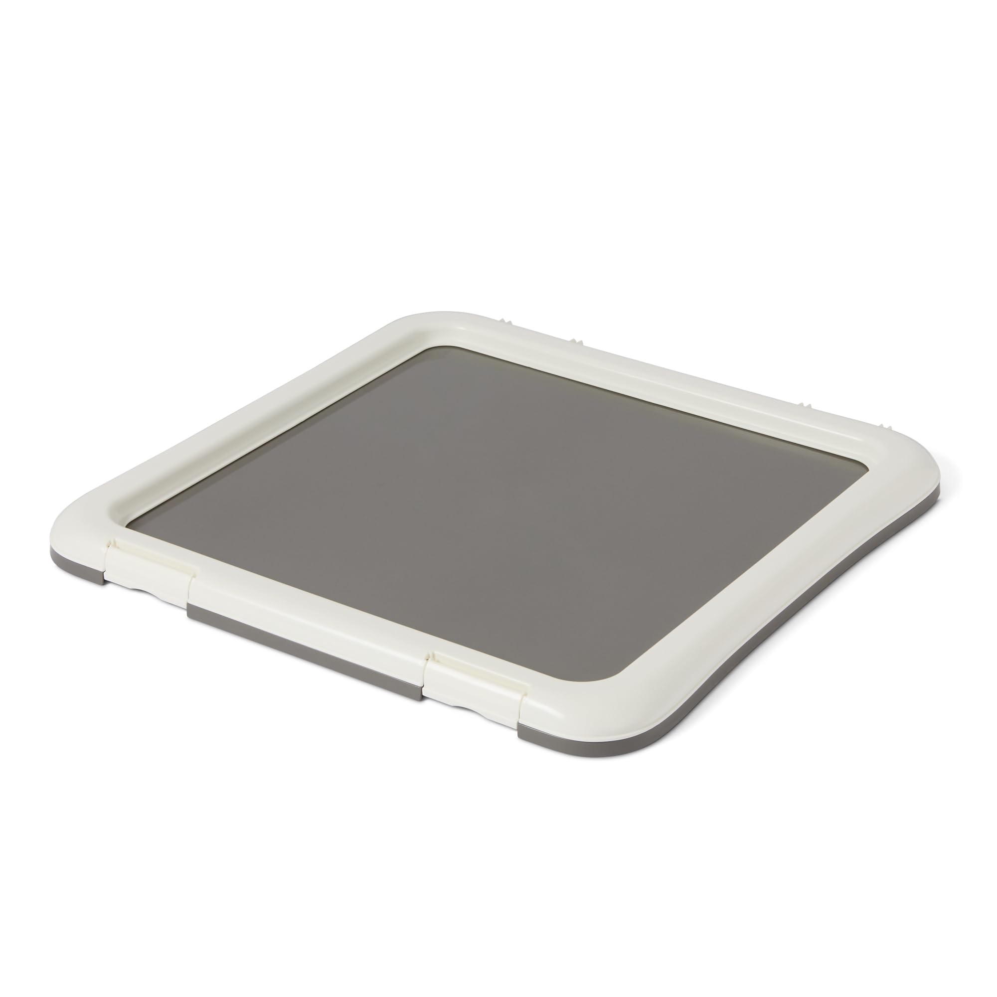Amazon Basics, Supporto per Tappetini Igienici da Addestramento per Cani, con Chiusure di Sicurezza, Extra Spesso e Antiscivolo, in Plastica Riciclata, 55,9 cm, S, Colore Bianco e…