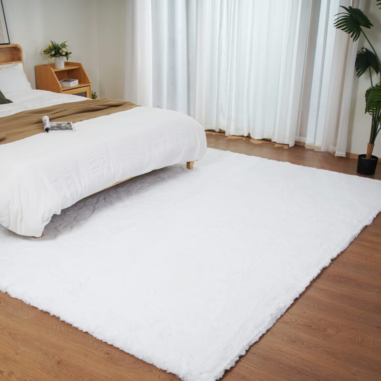 Ghouse Faux Tappetto di Pelle di Pecora Tappeto a Pelo Corto Lavabile Fluffy Uni Effetto Pelliccia Antiscivolo Facile da Pulire, Dimensione:240 x 300 cm, Colore: Bianco