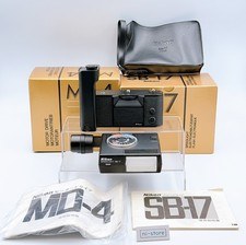 Nikon MD-4 Motor Drive per F3 + SB-17 Speedlight Flash con scatola, carta - Top come nuovo