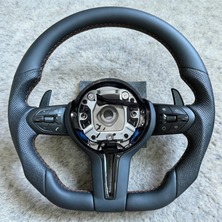 Volante in Pelle per Auto BMW F30 F10 F15 F36 F20 F22 F25 F32 M3 M5 E46 E60 E70 E90 E91, Volante Sportivo M Disponibile