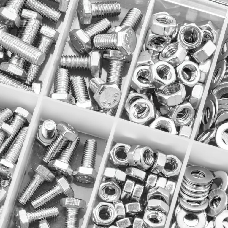 Kit Assortito di 240 Pezzi di Dadi e Bulloni a Testa Esagonale in Acciaio Inox M4 M5 con Rondelle Piatte e a Molla in Valigetta Portaoggetti