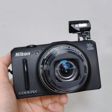 Nikon Coolpix S9700 16,0 MP 30x zoom fotocamera digitale compatta Wi-Fi integrato nero