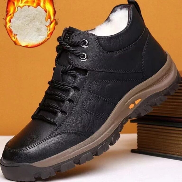 Stivali invernali da uomo nuovi Tenere al caldo Scarpe da uomo in cotone Scarpe da trekking alte in peluche Comode sneakers da uomo stringate resistenti all'usura