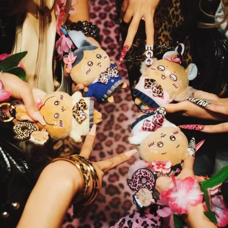 Portachiavi Peluche Kawaii Jiyi Usagi Hachiware Y2K con Stampa Leopardata, Morbido Giocattolo Imbottito, Ciondolo per Borsa, Accessorio Moda per Zaino, Regalo