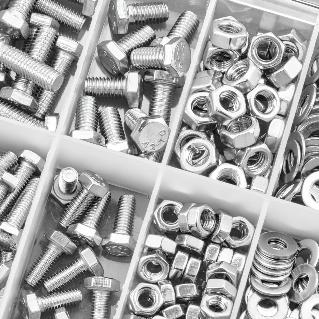 Kit Assortito di 240 Pezzi di Dadi e Bulloni a Testa Esagonale in Acciaio Inox M4 M5 con Rondelle Piatte e a Molla in Valigetta Portaoggetti